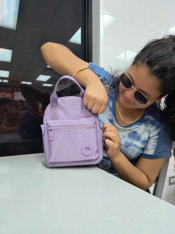 Mini Mochila Mano - Image 4
